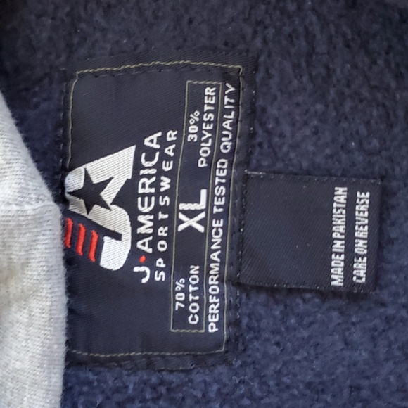 Nevada Wolfpack Hoodie - Picture 4 of 5